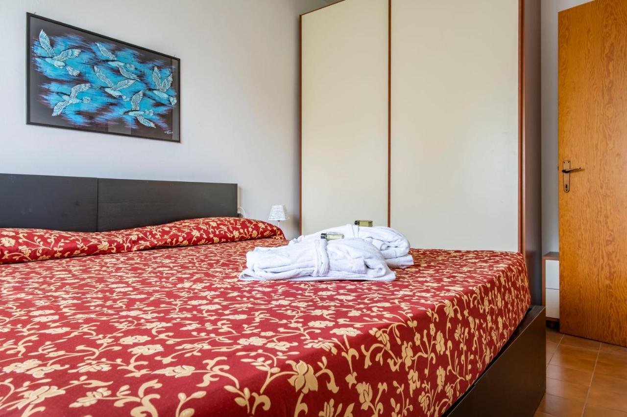 L&M Apartments - Pool - By Host4U Muscoline Luaran gambar